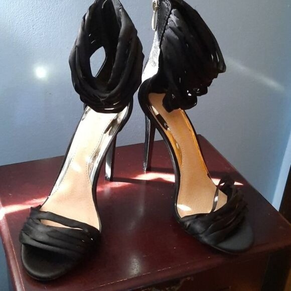 Liliana Shoes - Liliana Strappy  High Heel Sandals Size 7.5